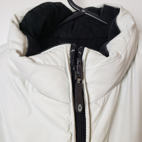 Wind River Vest - Picture 3 of 13